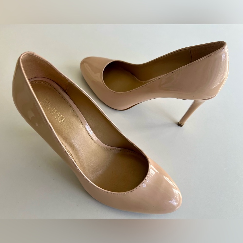 MICHAEL Michael Kors Blush Patent Round-Toe Pumps size 7 - Picture 4 of 5